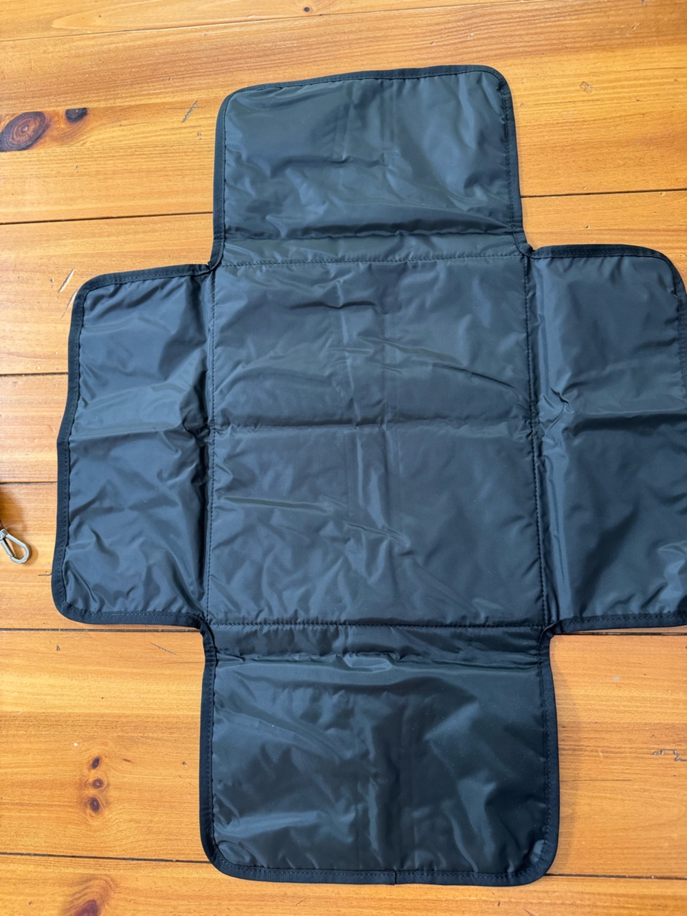 â ď¸Kate Spade Black Quilted Toteâ ď¸ Travel Tote or Diaper Bag - Picture 12 of 16